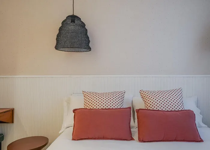 Modern Apartment-2Bedrooms 1Bath-Cuatro Caminos