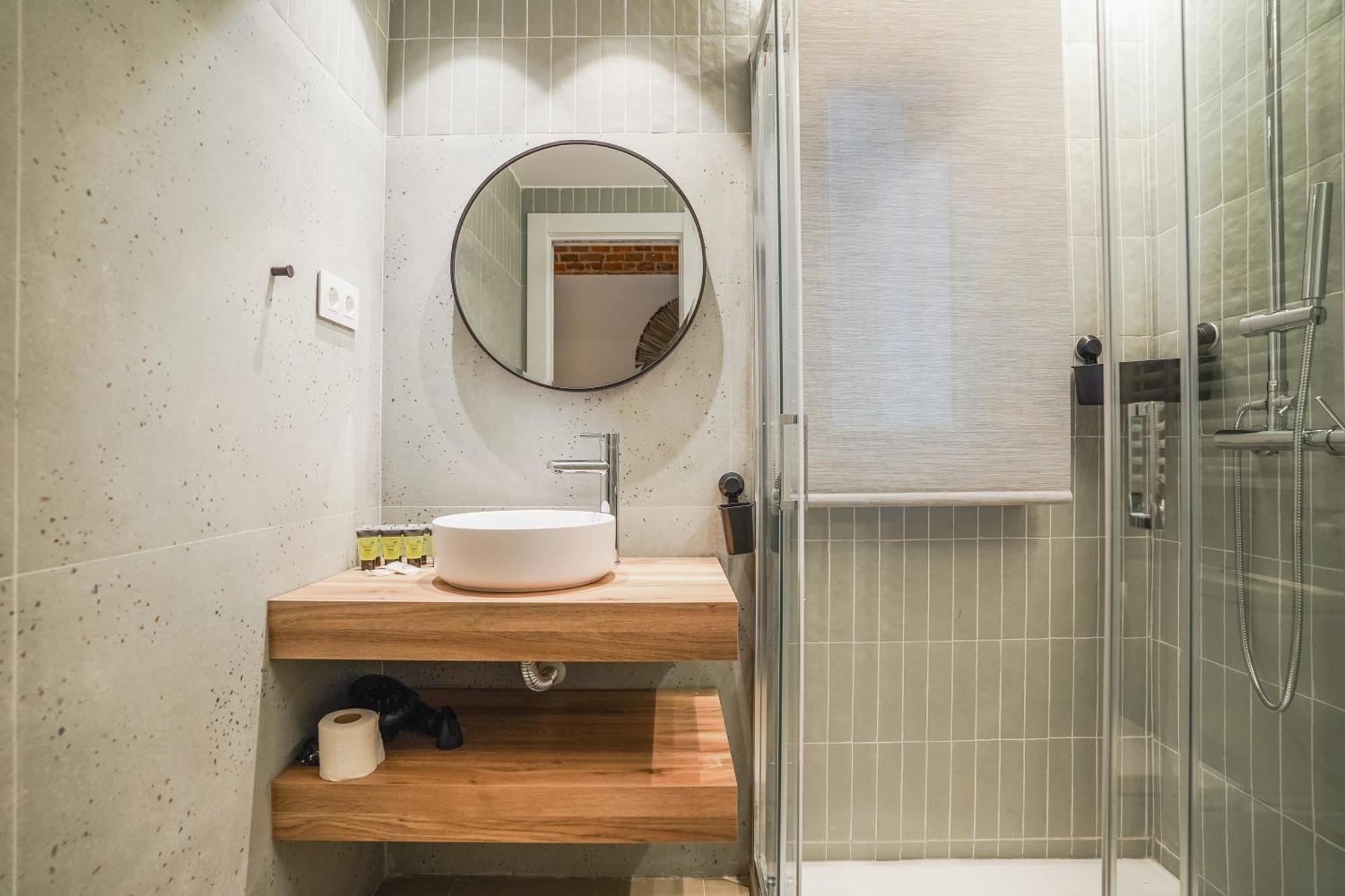 Modern Apartment-2bedrooms 1bath-cuatro Caminos Appartement *